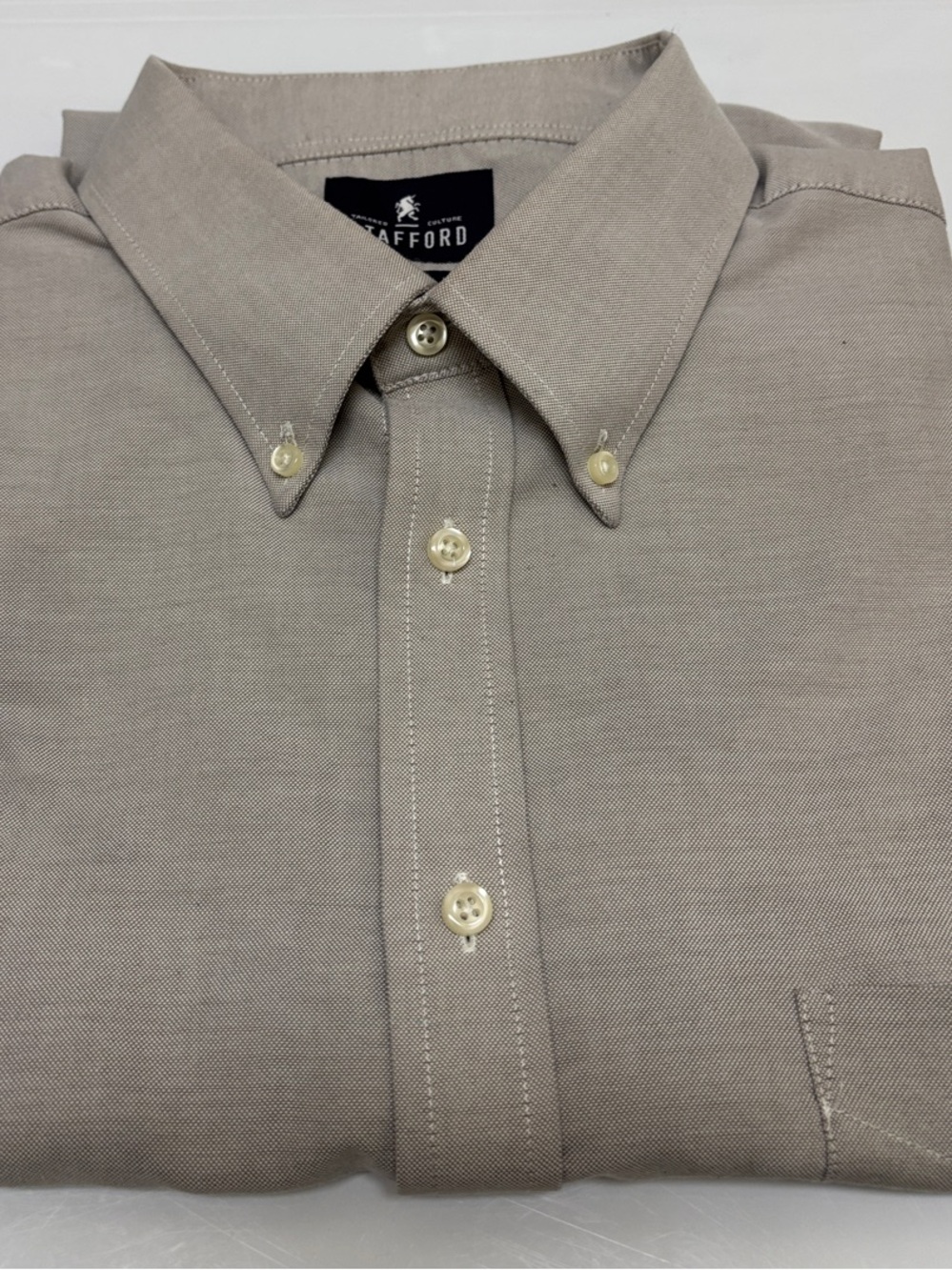 Stafford Button-Down Shirt in Light Gray
